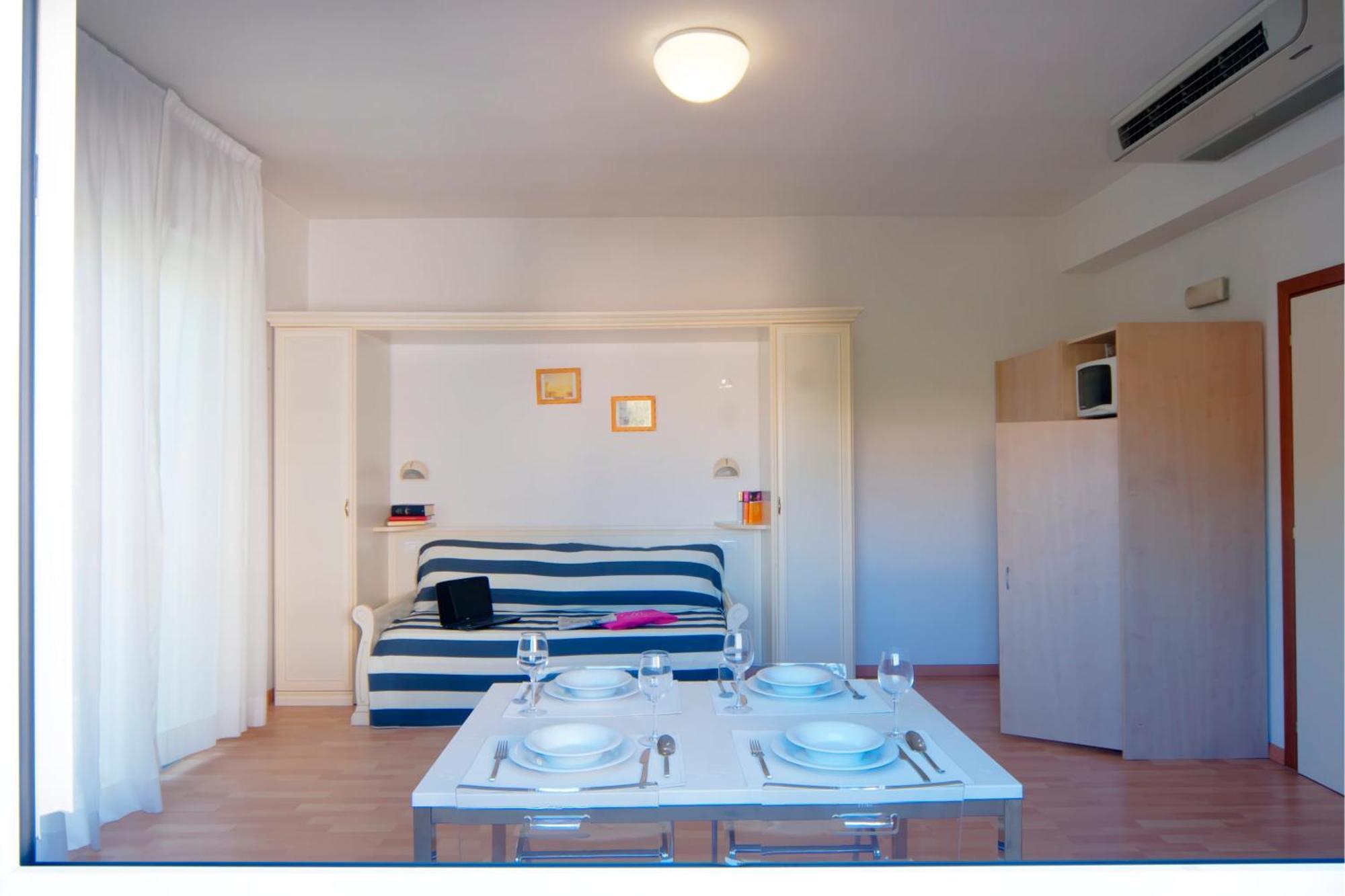 Residence Divina Rimini Ngoại thất bức ảnh