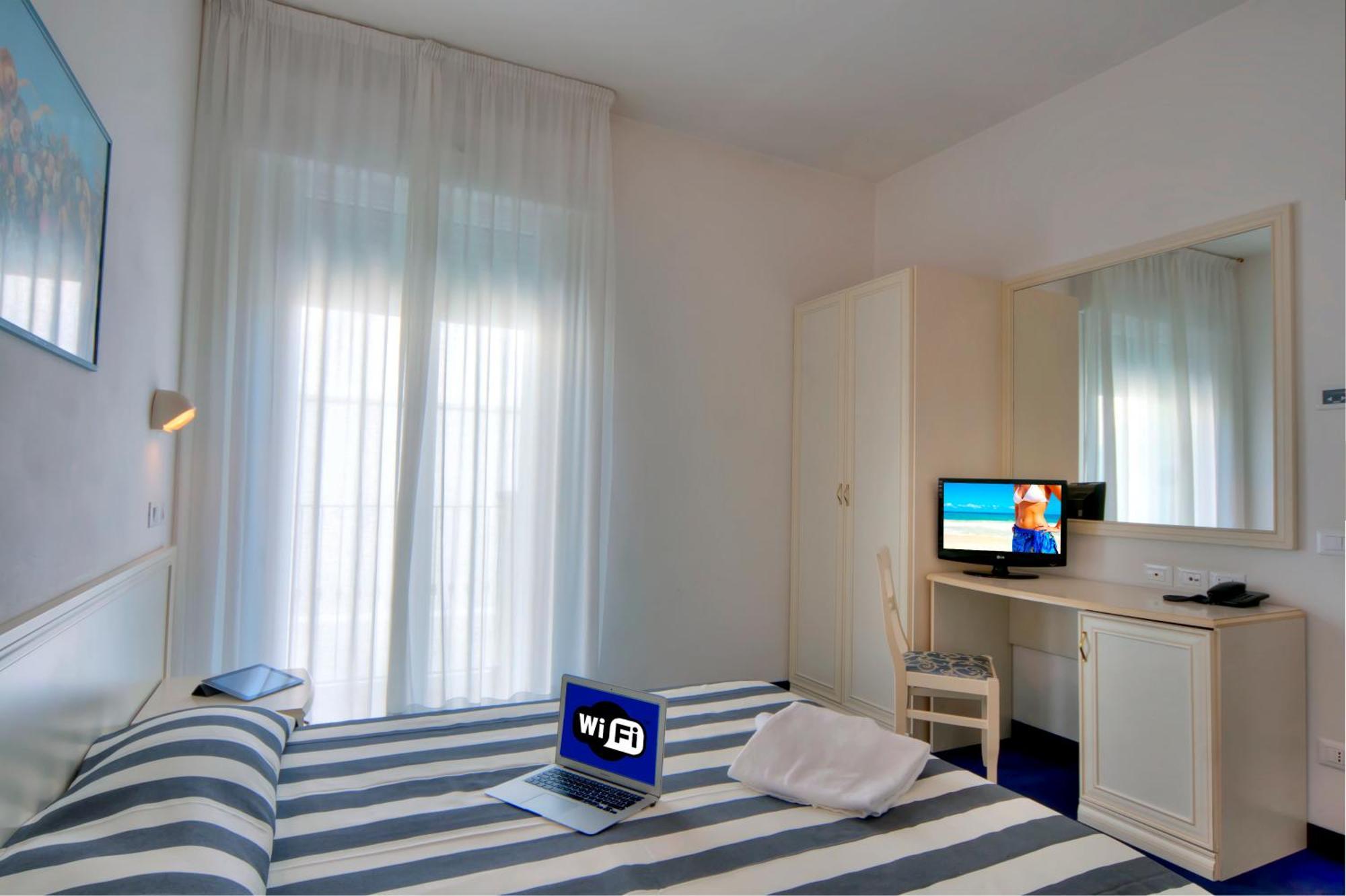 Residence Divina Rimini Ngoại thất bức ảnh