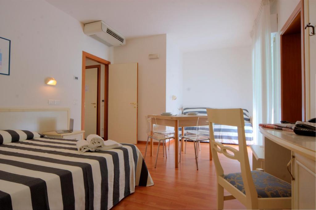 Residence Divina Rimini Phòng bức ảnh