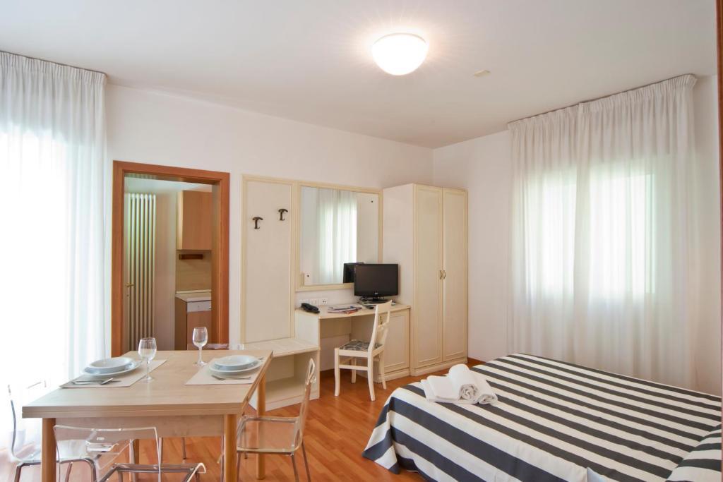 Residence Divina Rimini Phòng bức ảnh