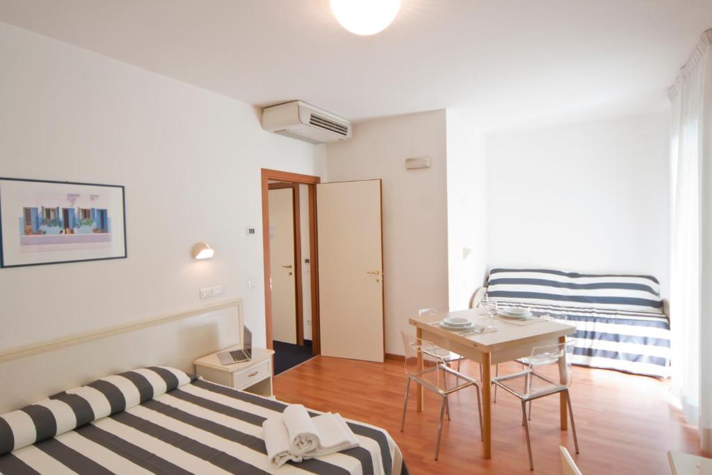 Residence Divina Rimini Phòng bức ảnh