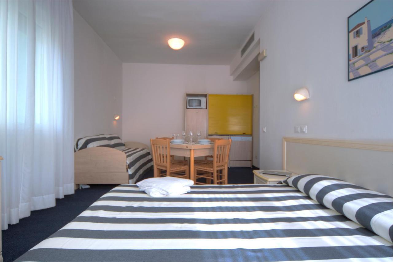 Residence Divina Rimini Phòng bức ảnh